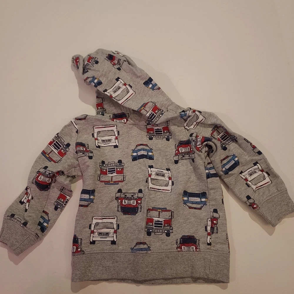 Carter's Toddler Boy 2 Piece Firetruck Hoodie and Jogger Set in Size 2T - Picture 2 of 7